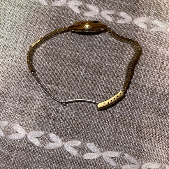 Seiko ladies watch gold needs a battery good condition - Picture 2 of 4